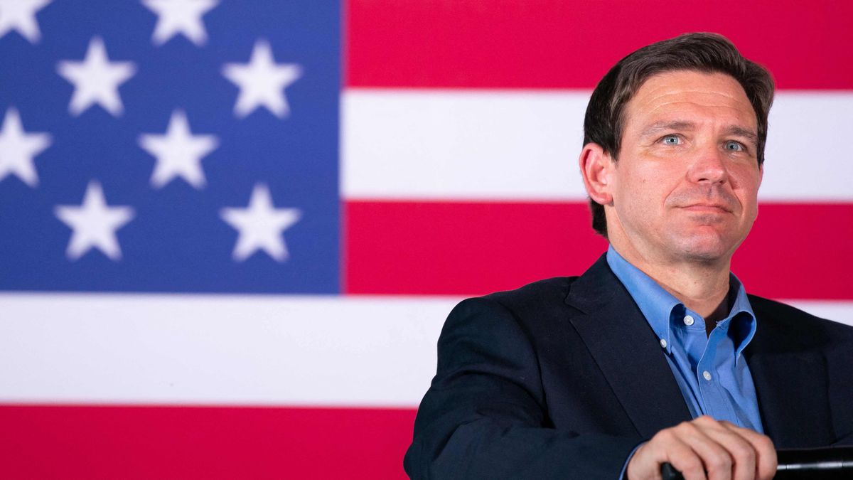 DeSantis y otros rivales de Trump en las primarias le defienden tras la imputación