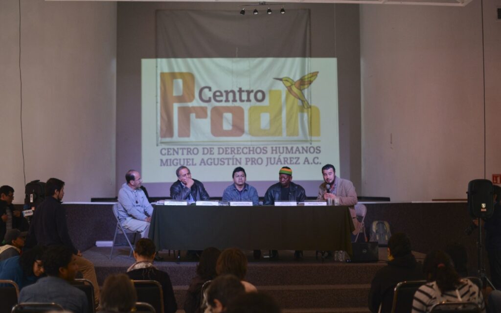 Desde hace 35 años defendemos DH, responde Centro Prodh a AMLO