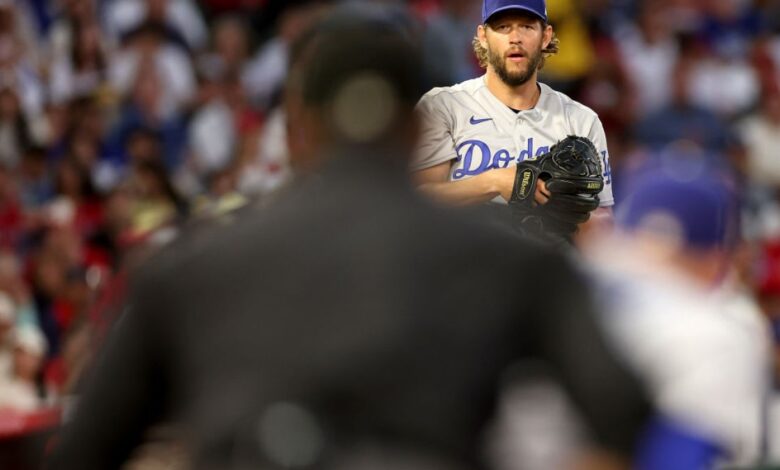 Dodgers se imponen 2-0 a Angelinos en el primer juego de la Serie del Freeway