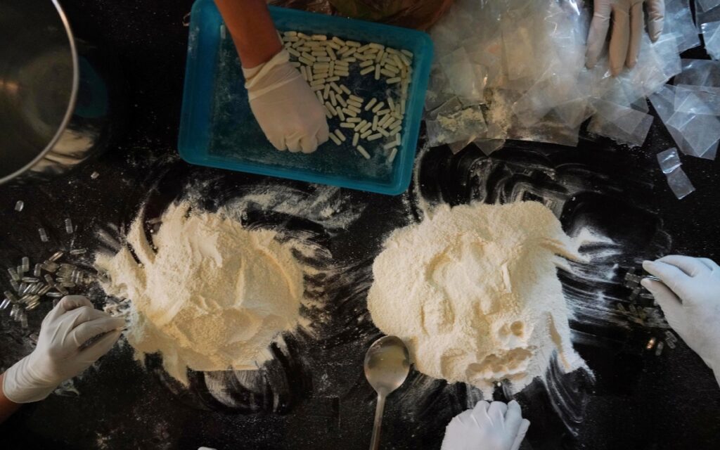 EU acusa a 4 empresas chinas por traficar fentanilo a cárteles mexicanos