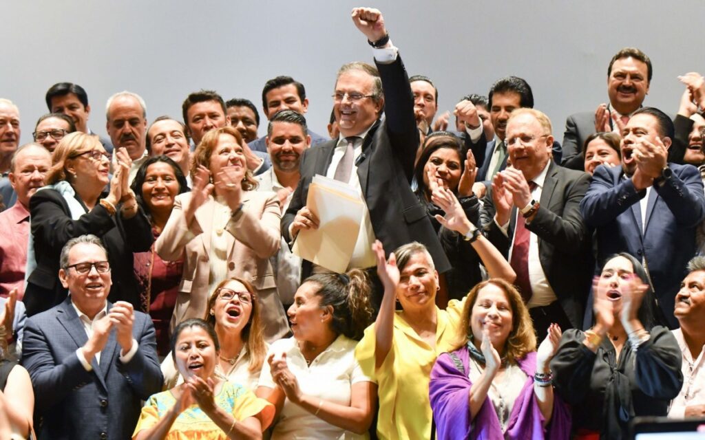 Ebrard renuncia a Relaciones Exteriores; va por candidatura de Morena