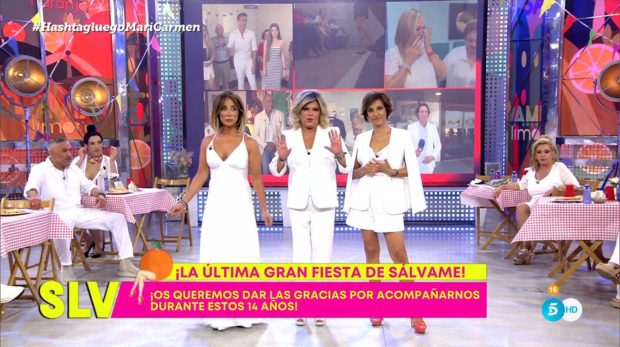 Varios colaboradores de 'Sálvame' en el último día de emisión del programa / Telecinco