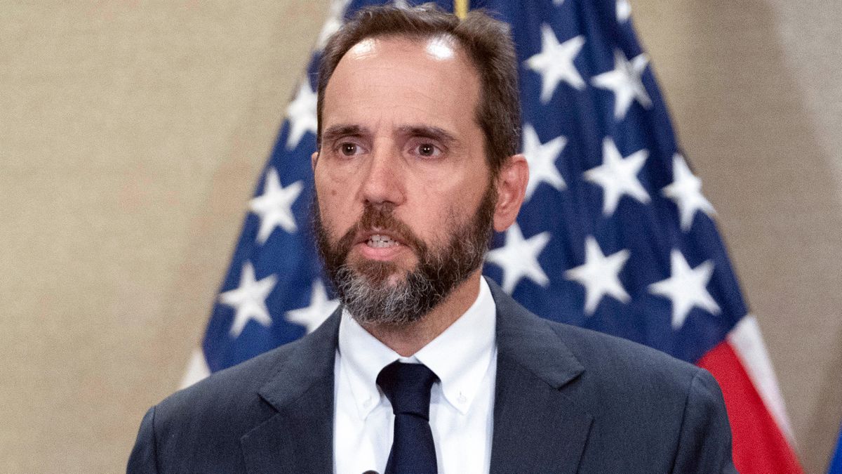 El fiscal que ha imputado a Trump: “Las leyes que protegen la información de Defensa Nacional deben respetarse”