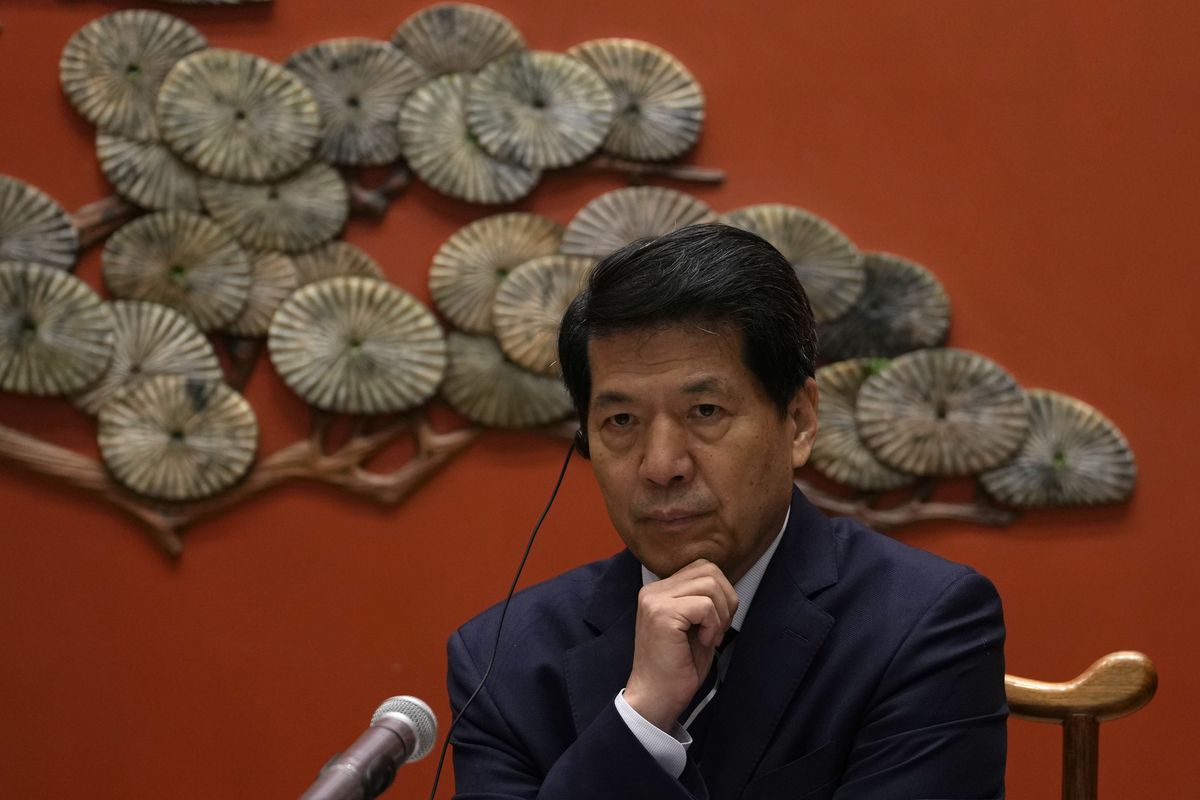 El negociador chino asegura que Rusia y Ucrania no están listas para iniciar conversaciones de paz