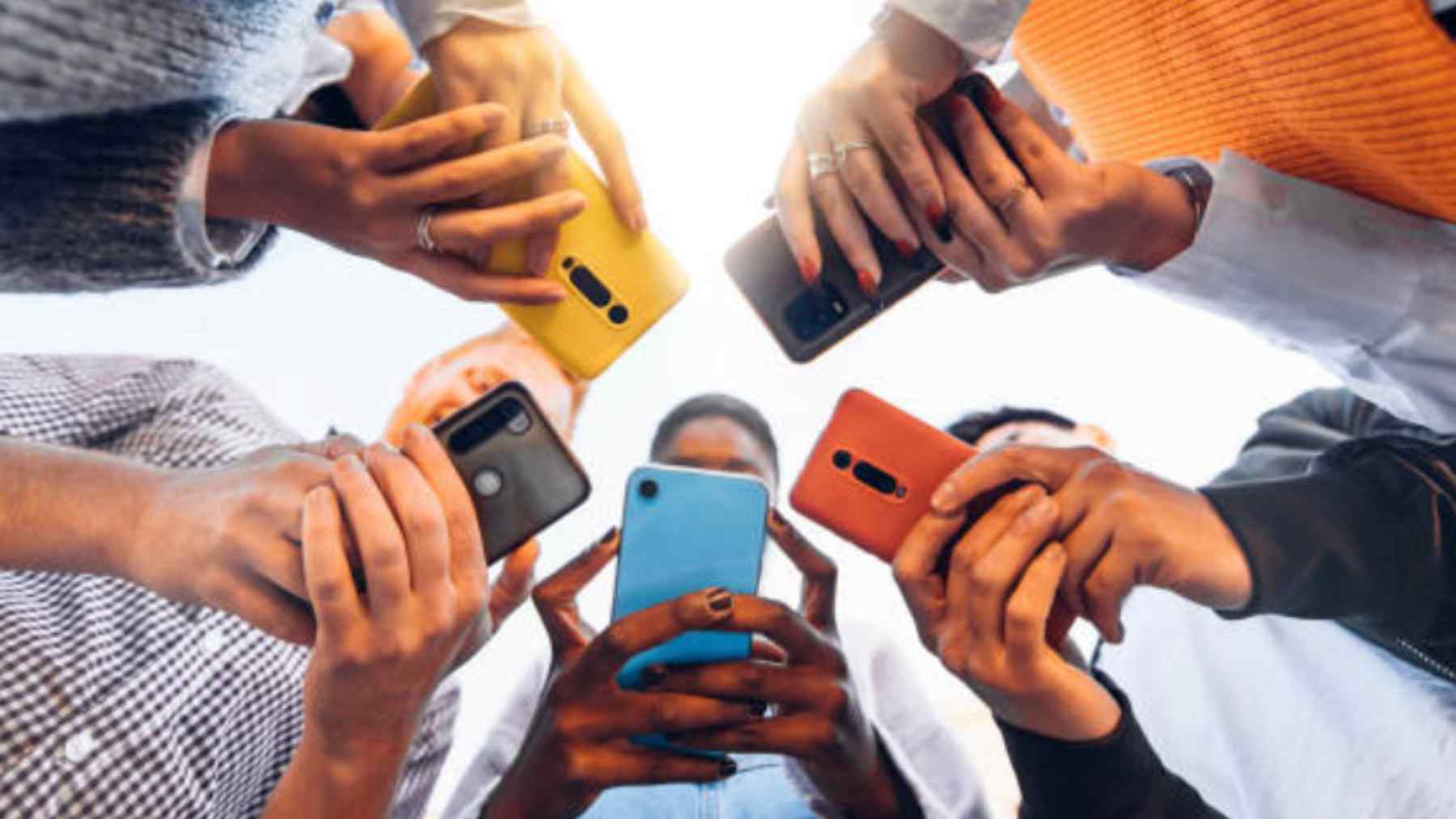 Existe un menú oculto en WhatsApp y así podrás acceder a él