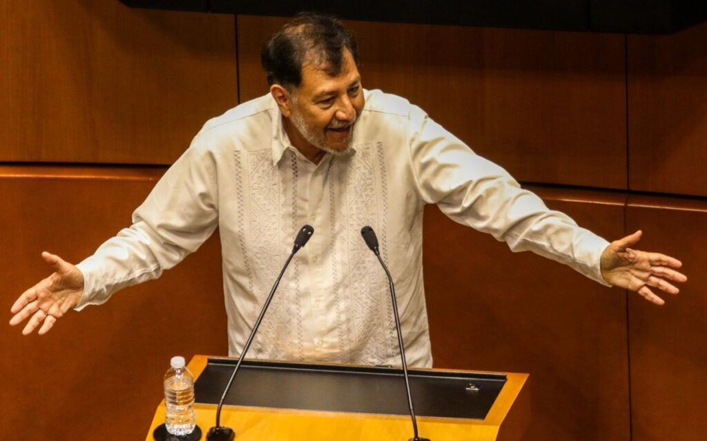 Fernández Noroña presenta licencia ante Cámara de Diputados