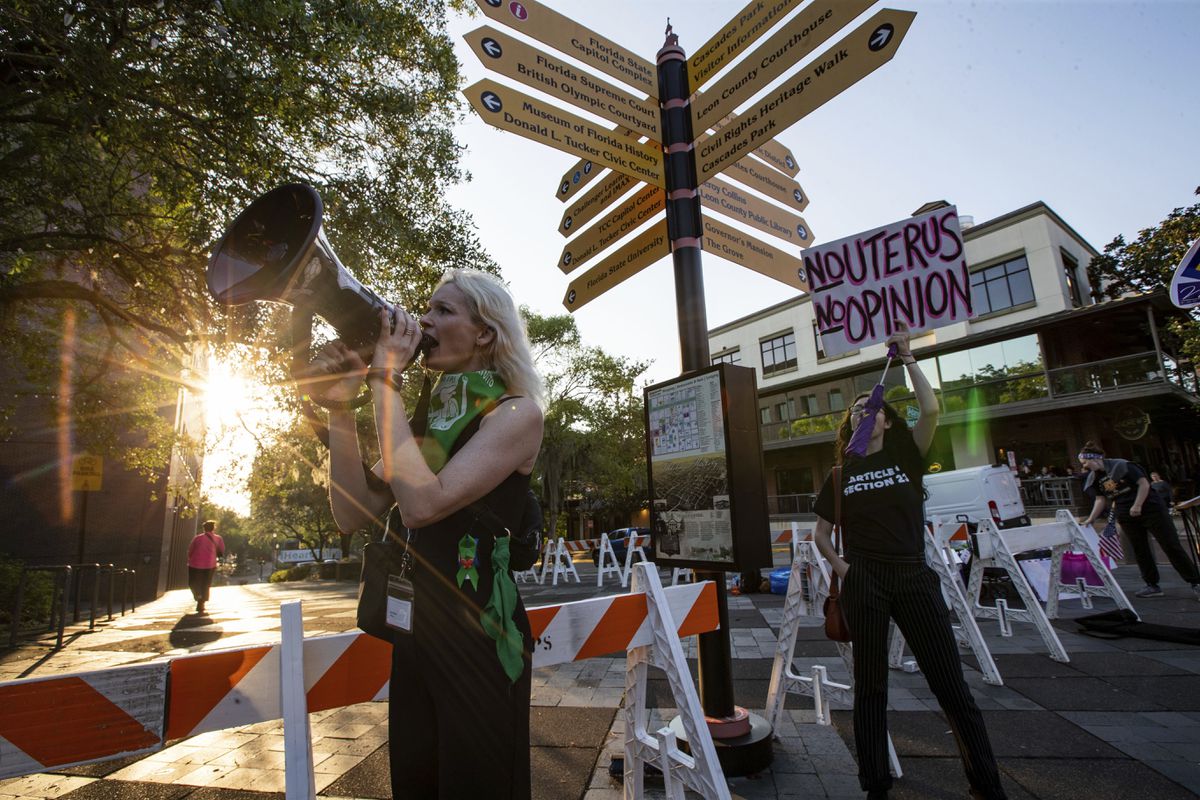Florida: espejo del “caos y la confusión” en torno al aborto en EE UU un año después de la prohibición del Supremo
