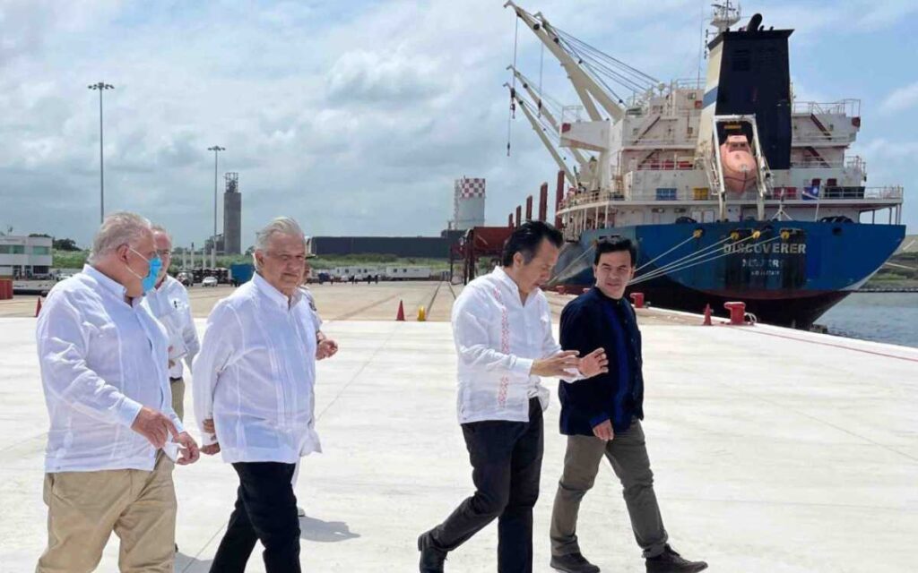 Gobierno perdonará IVA e ISR a quienes inviertan en Corredor del Istmo