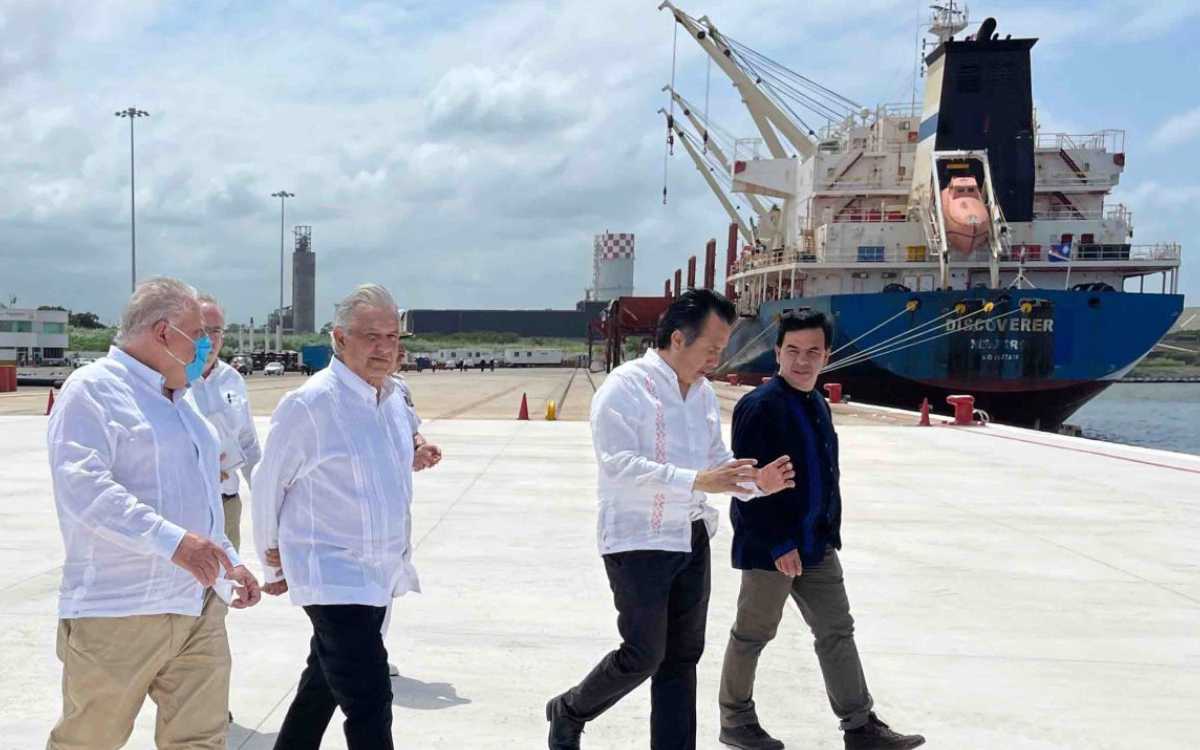 Gobierno perdonará IVA e ISR a quienes inviertan en Corredor del Istmo