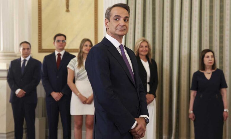 Grecia: El conservador Mitsotakis inicia su segundo mandato tras ganar las elecciones
