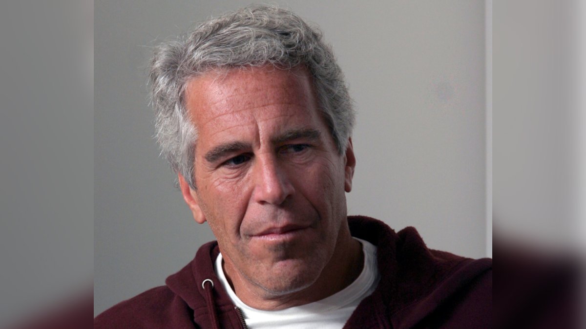 Informe revela detalles de suicidio de Jeffrey Epstein en NY