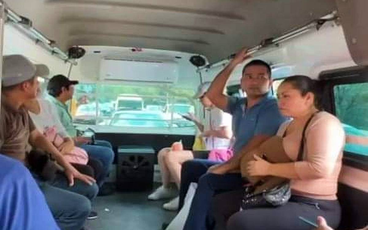 Instalan aire acondicionado en combi de Tuxtla Gutiérrez