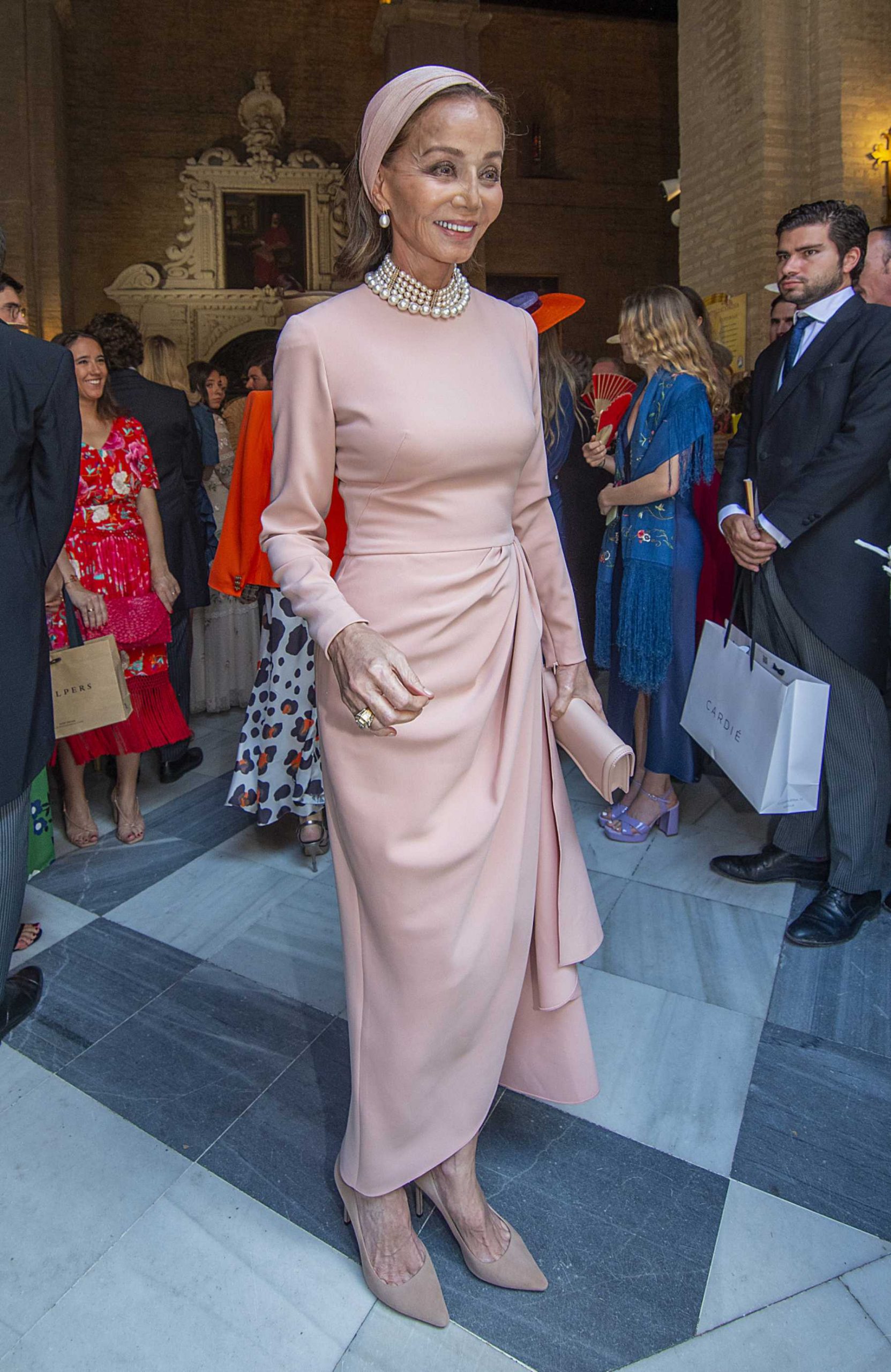 Isabel Preysler en la boda de la hija de los duques de Segorbe / Gtres