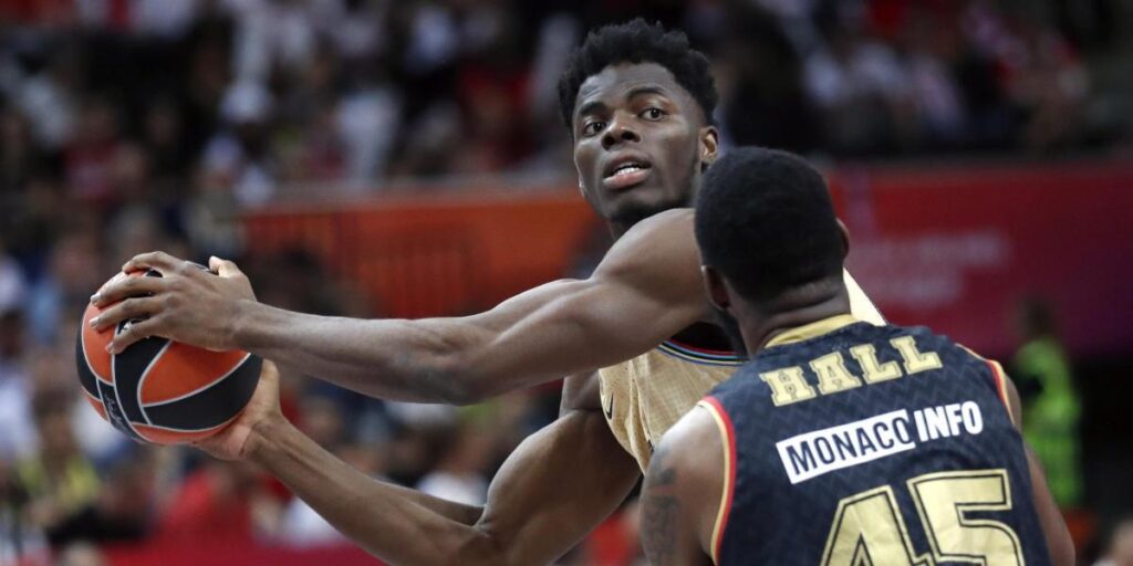 James Nnaji seguirá un año más en el Barça