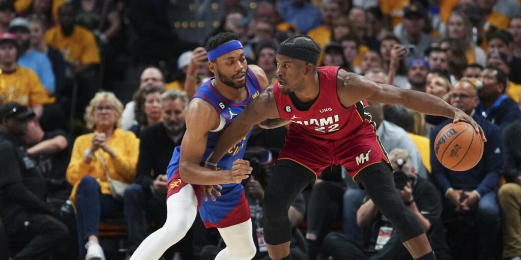 Jimmy Butler desaparece con su peor partido en estos playoffs: "He fallado mucho"