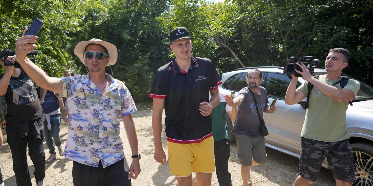 Jokic no cambia: esto es lo primero que hizo al llegar a Serbia