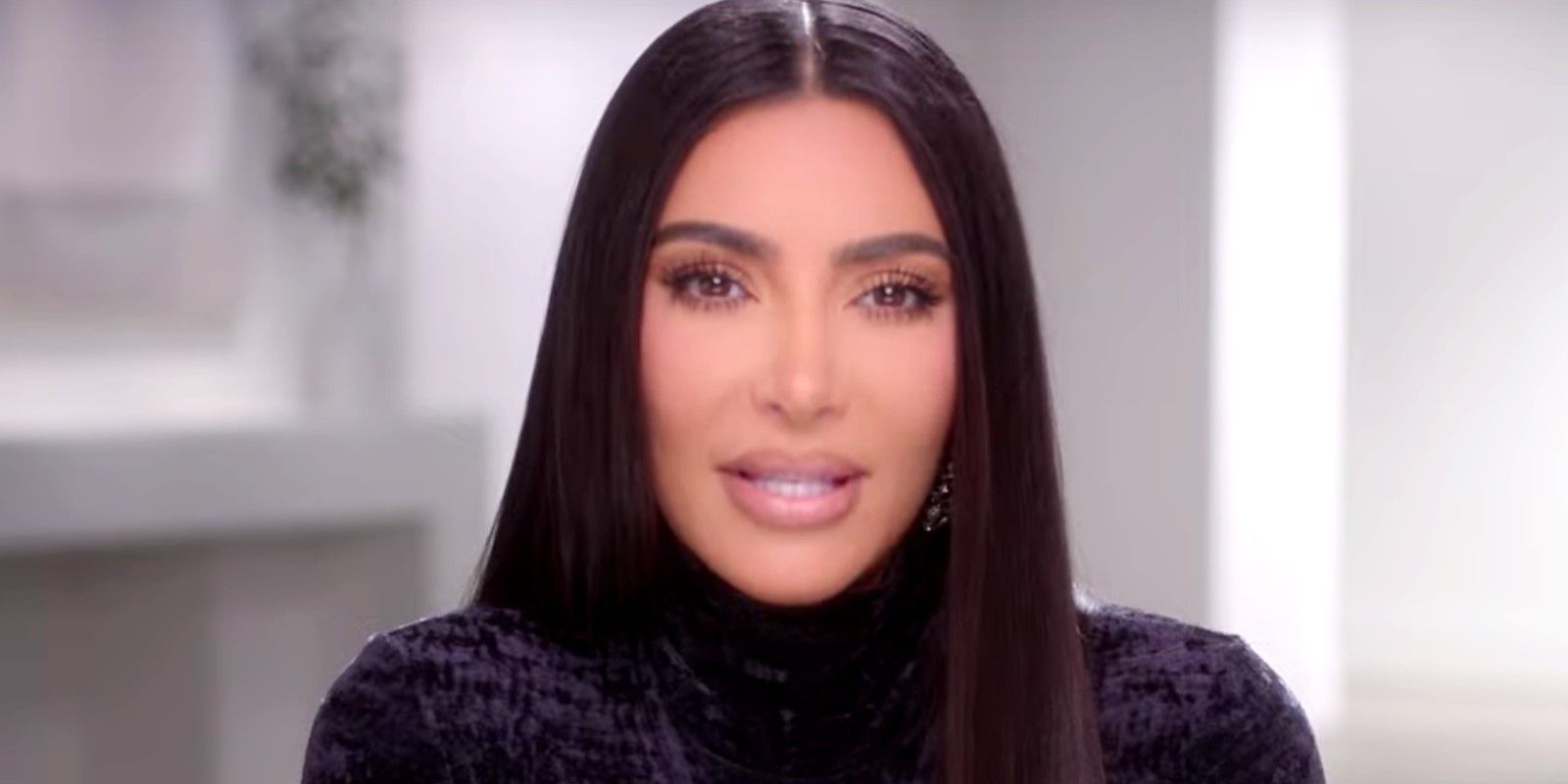 Kim Kardashian de AHS criticada por aparentemente no apoyar la huelga de escritores durante el rodaje