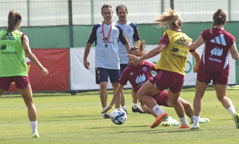 La selección femenina abre el entrenamiento del lunes al público