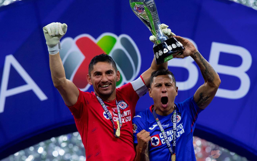 Liga MX: Jesús Corona se despide del Cruz Azul tras 14 años | Video