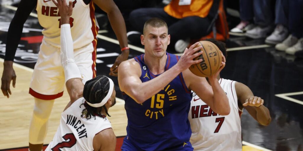 Los Nuggets copian a Cruyff para motivarse y ganar el tercer partido de las Finales