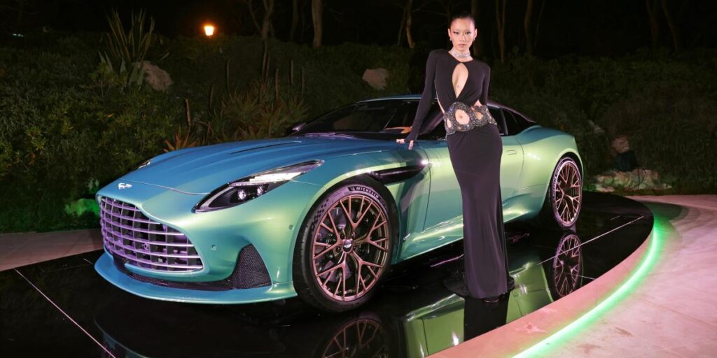Los famosos descubren el espectacular Aston Martin DB12