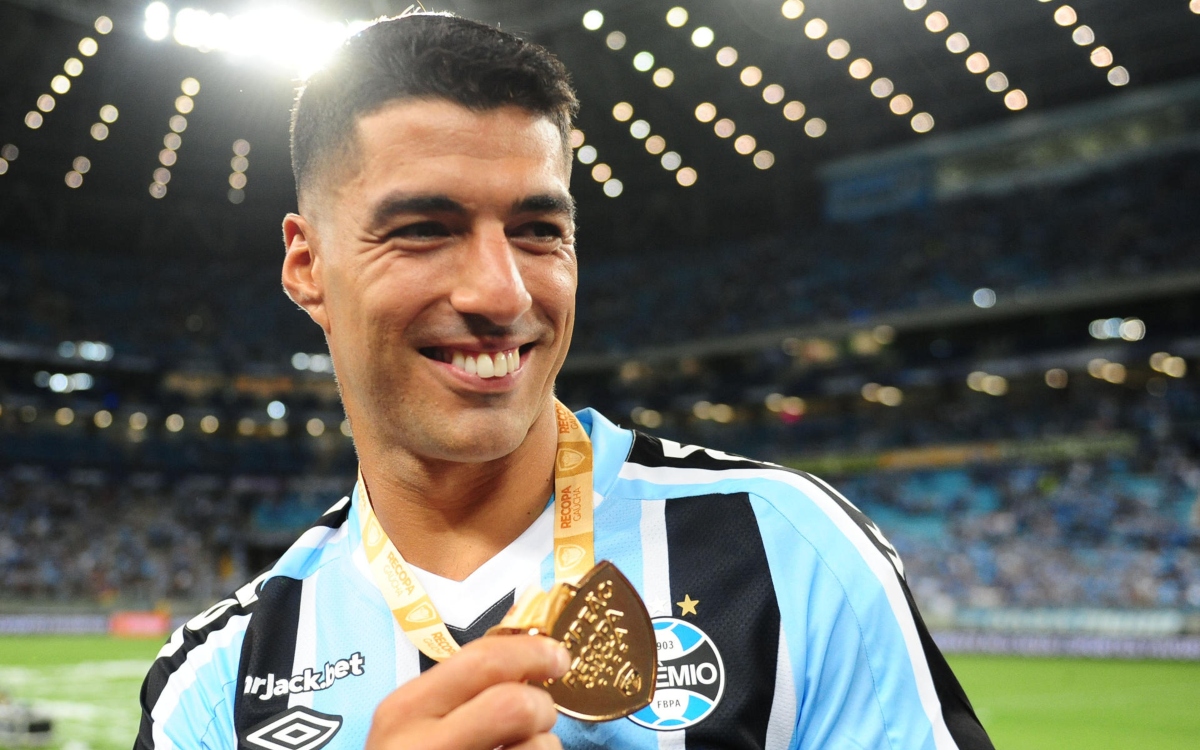 Luis Suárez habría comunicado al Gremio su retiro por una artrosis