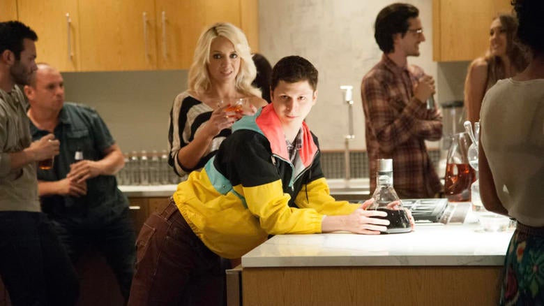 Michael Cera rompe el silencio sobre Rihanna realmente abofeteándolo en This Is the End