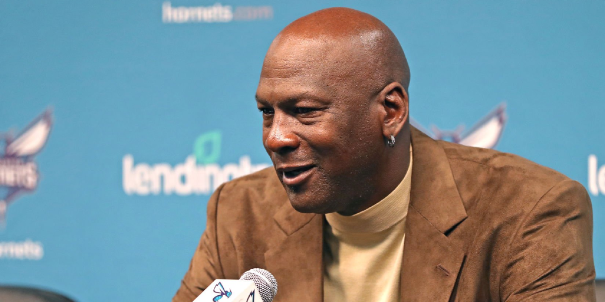 Michael Jordan y su dilema para salvar a los Hornets antes de dar un paso al lado