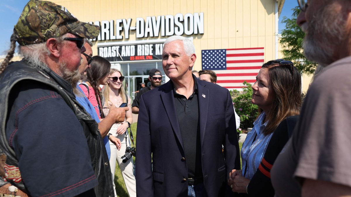 Mike Pence ignora a Trump al lanzar su campaña: “Cada momento requiere un liderazgo diferente”