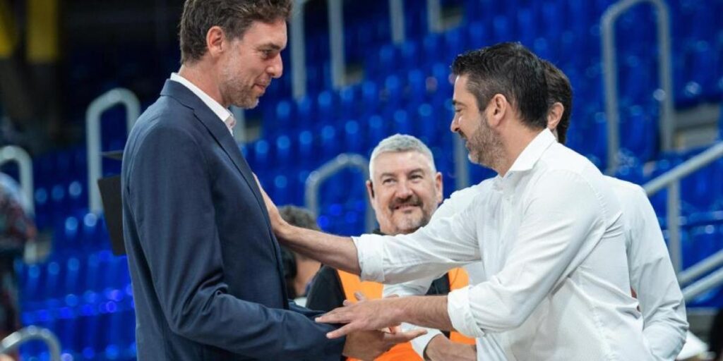 Navarro habla de sus planes para sustituir a Mirotic