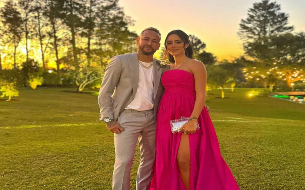 Neymar ofrece disculpas a su novia por escándalo sobre presunta infidelidad | Tuit