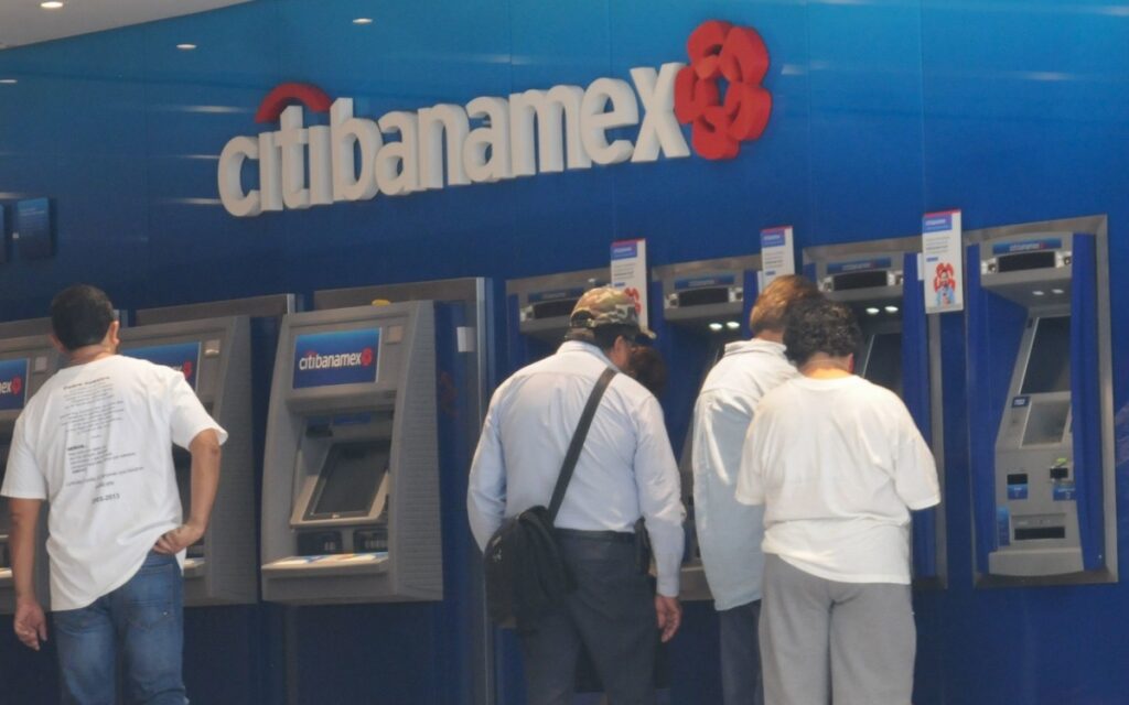 'No tiene sentido' compra de Banamex por parte de AMLO: BMV