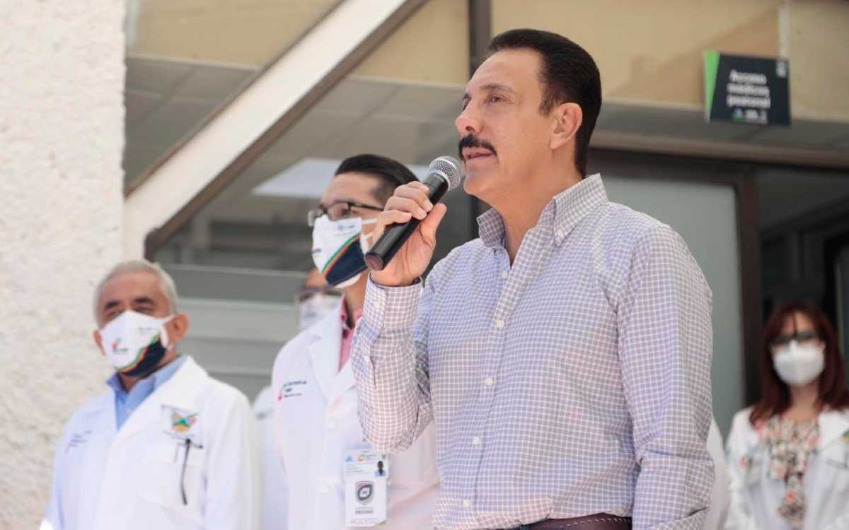 Omar Fayad renuncia al PRI