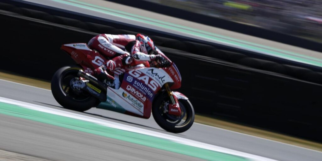 Papá Dixon estrena su casillero de triunfos en Assen