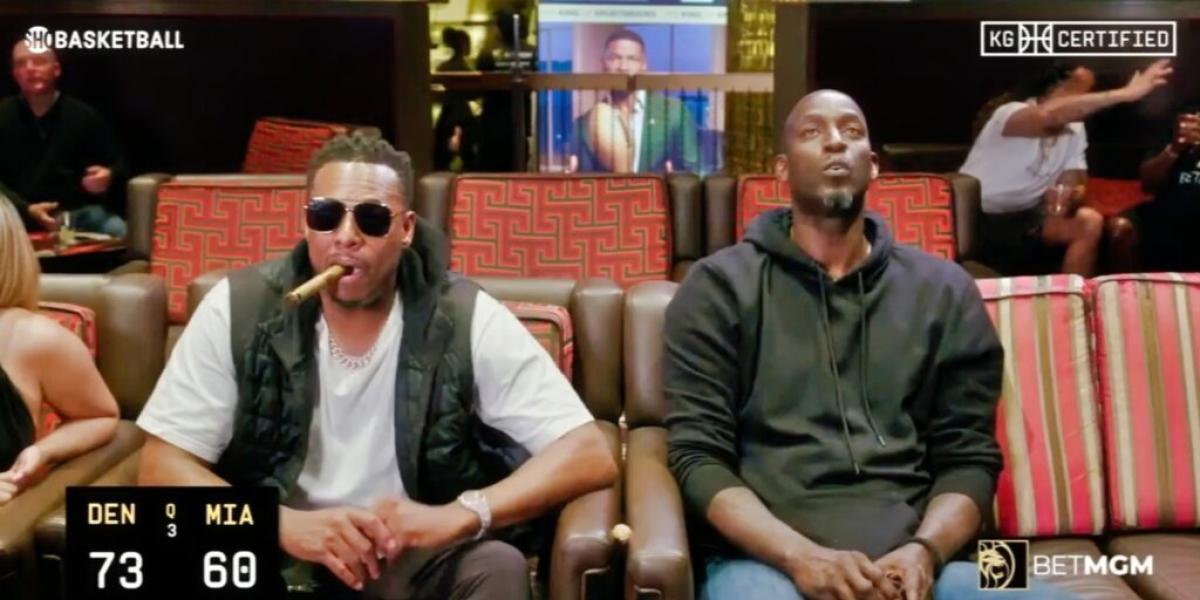 Paul Pierce presume de 'novia de alquiler' ante Kevin Garnett