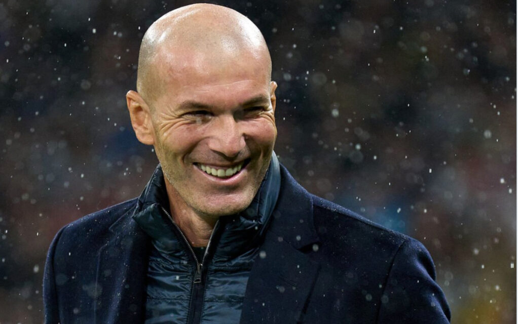 Piensa Zizou dirigir a Les Bleus, pero "no es el momento" | Tuit