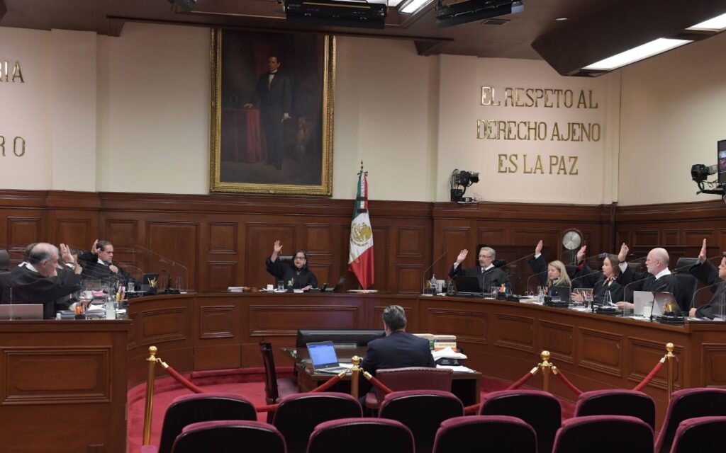 Presentan "amicus curiae" ante Corte contra Plan B electoral