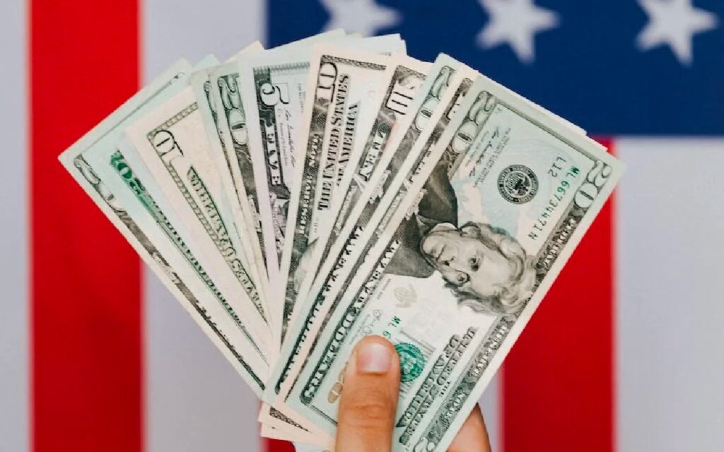 Remesas pierden 2,200 mdd cada año desde EU