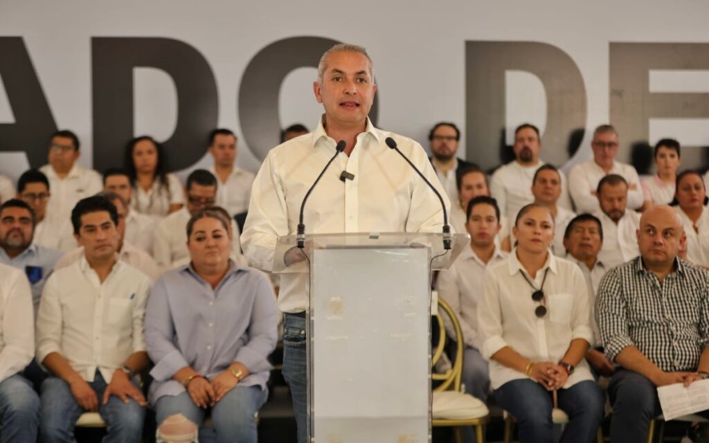 Renuncian al PRI 15 alcaldes, 70 síndicos y regidores de Hidalgo