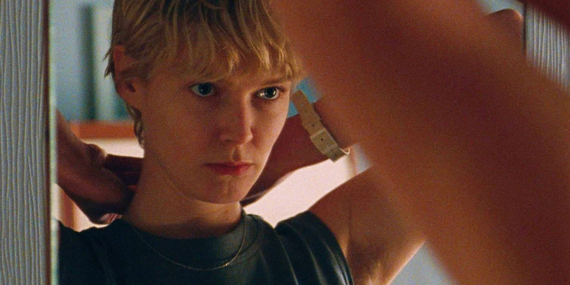 Rosy McEwen in Blue Jean