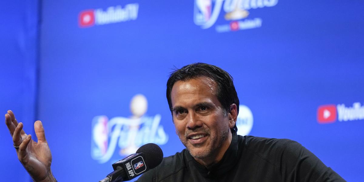 Spoelstra, más orgulloso que nunca: "Las adversidades nos hicieron más fuertes"