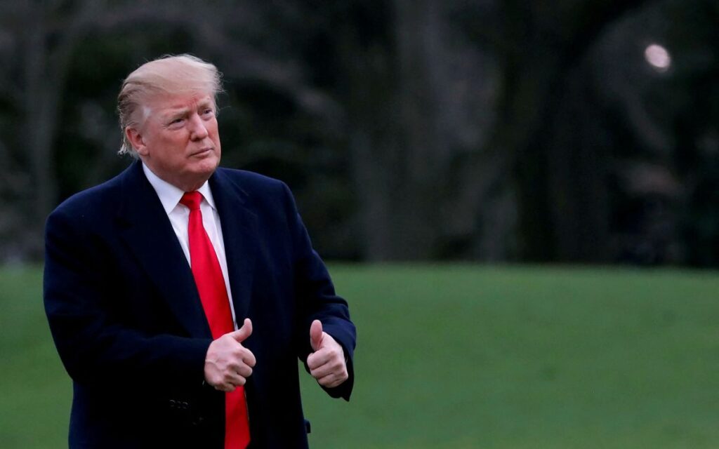 Trump acabará con ciudadanía automática para hijos de 'inmigrantes ilegales'