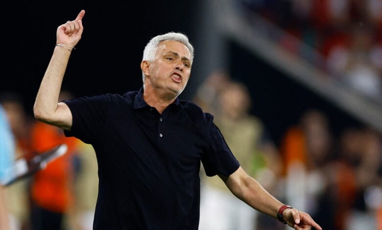 UEFA acusa a Mourinho de abuso verbal contra el árbitro Anthony Taylor