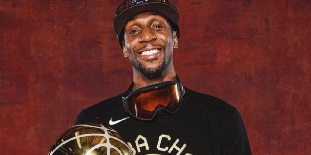 Y sonó la flauta para el bohemio Ish Smith: un anillo...¡tras 13 equipos en 13 años!