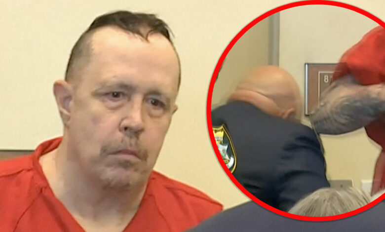 asesino de Florida le da codazo a su abogado en corte