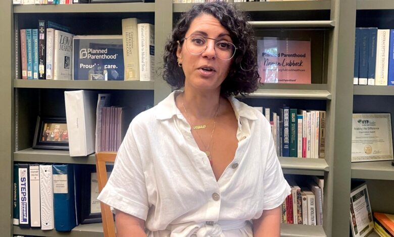 así sobreviven los médicos a la persecución al aborto