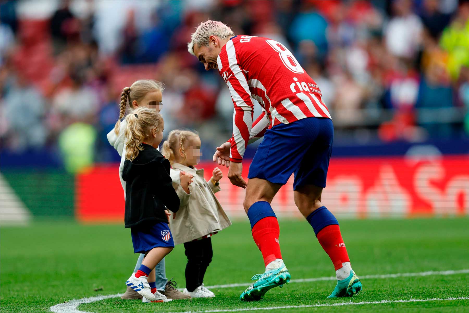 Antoine Griezmann y sus hijos / Gtres