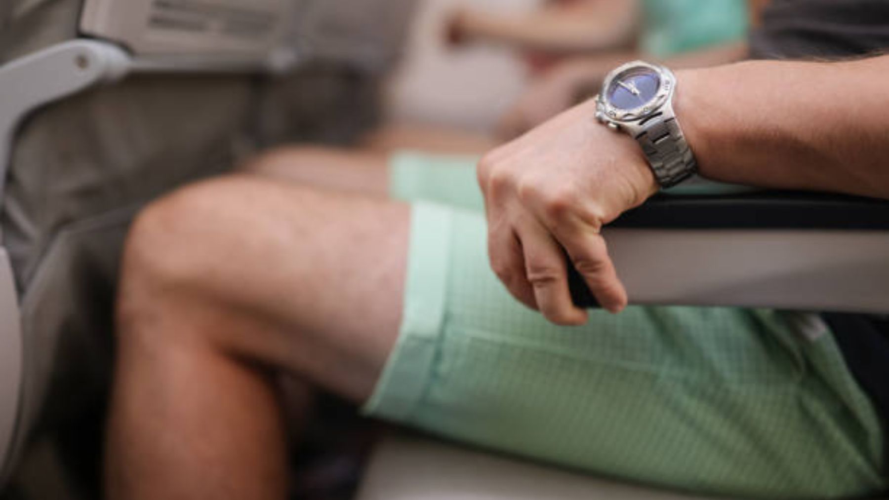 podría pasarte esto si vas con pantalones cortos o falda en un vuelo