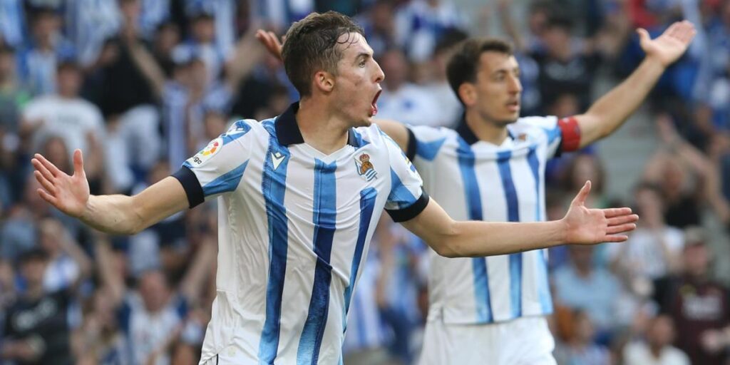 "La Real es un equipo de pueblo; nos llevamos todos con todos"