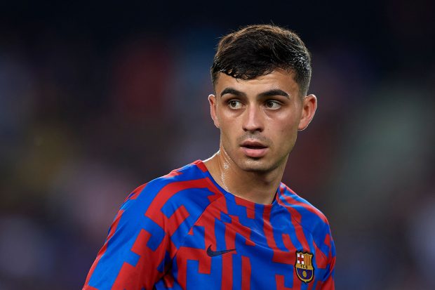 Pedri jugando un partido de fútbol. / Gtres